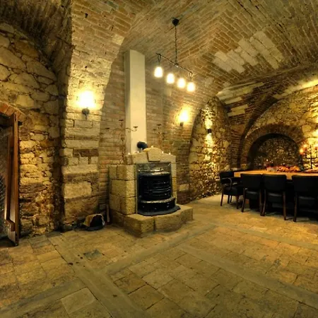 Garni Klaret 3*